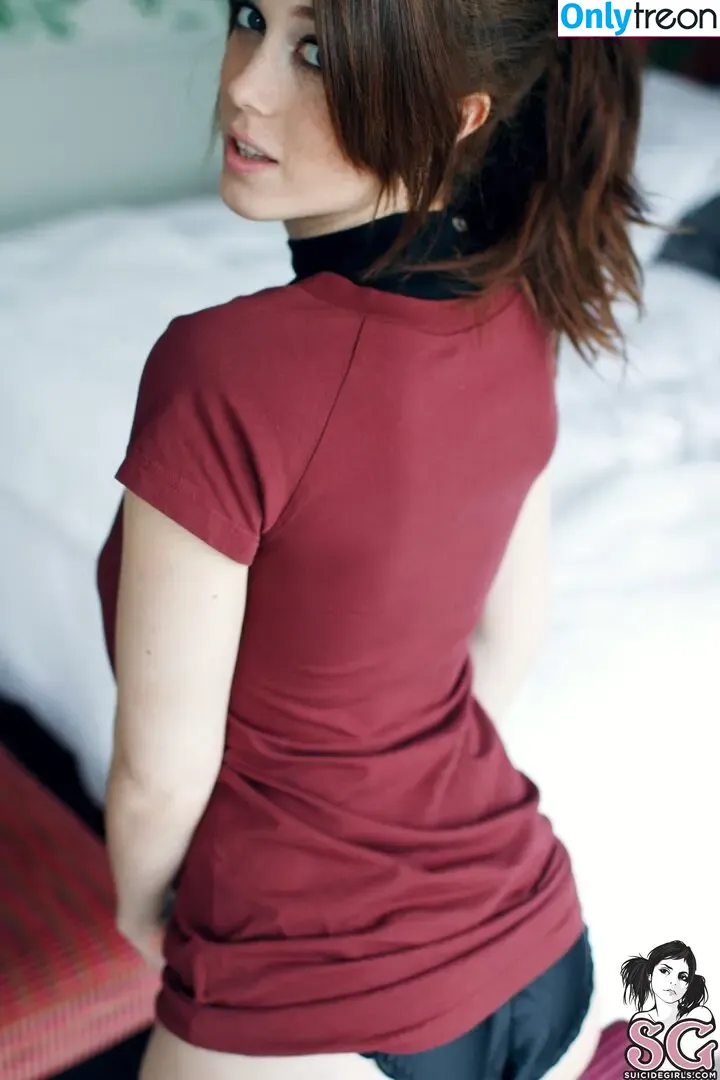 Chad nude photo #0015 (charlottesomething)