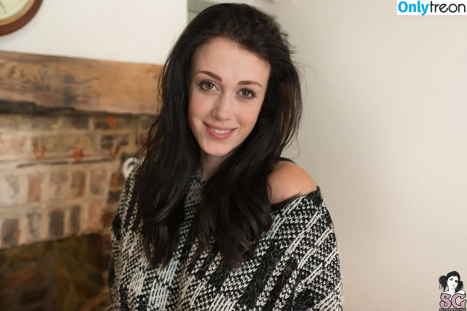 Chad nude photo #0133 (charlottesomething)