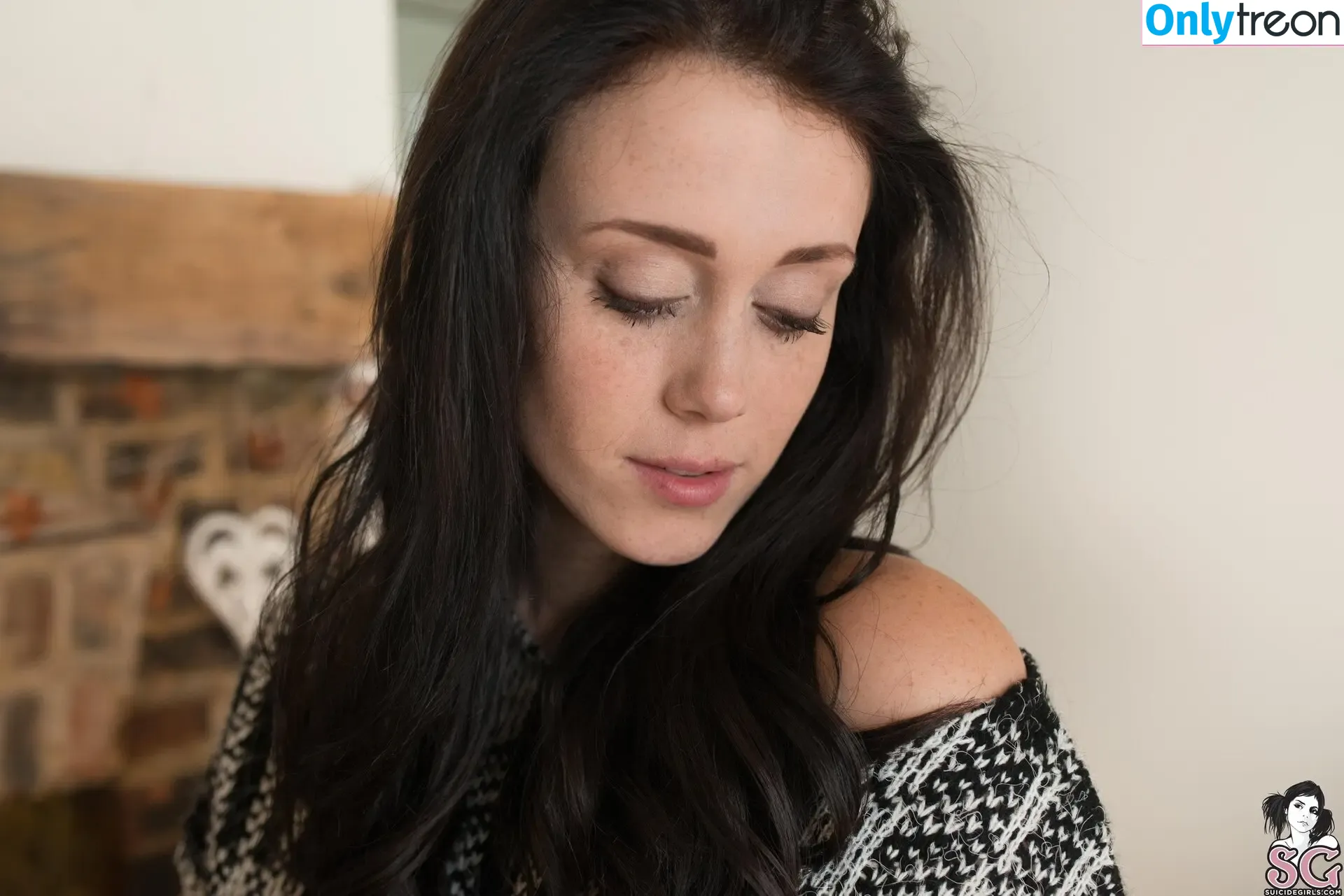 Chad nude photo #0134 (charlottesomething)