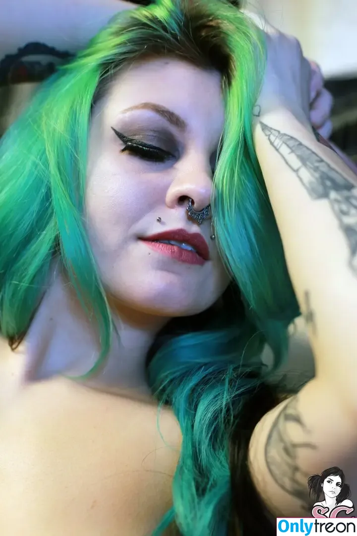Chalkmoon nude photo #0023 (Chalkdabs / Chalksuicide / chalkxmoon)