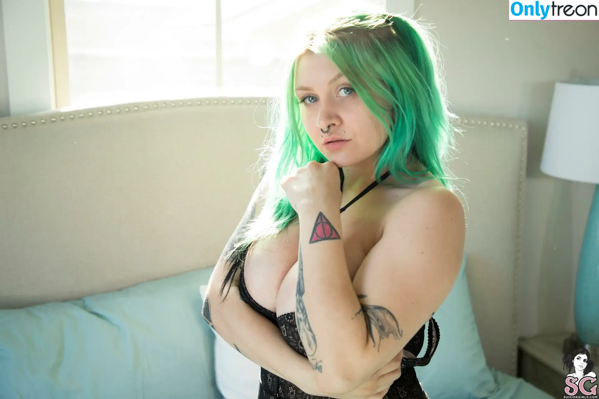 Chalkmoon nude photo #0094 (Chalkdabs / Chalksuicide / chalkxmoon)