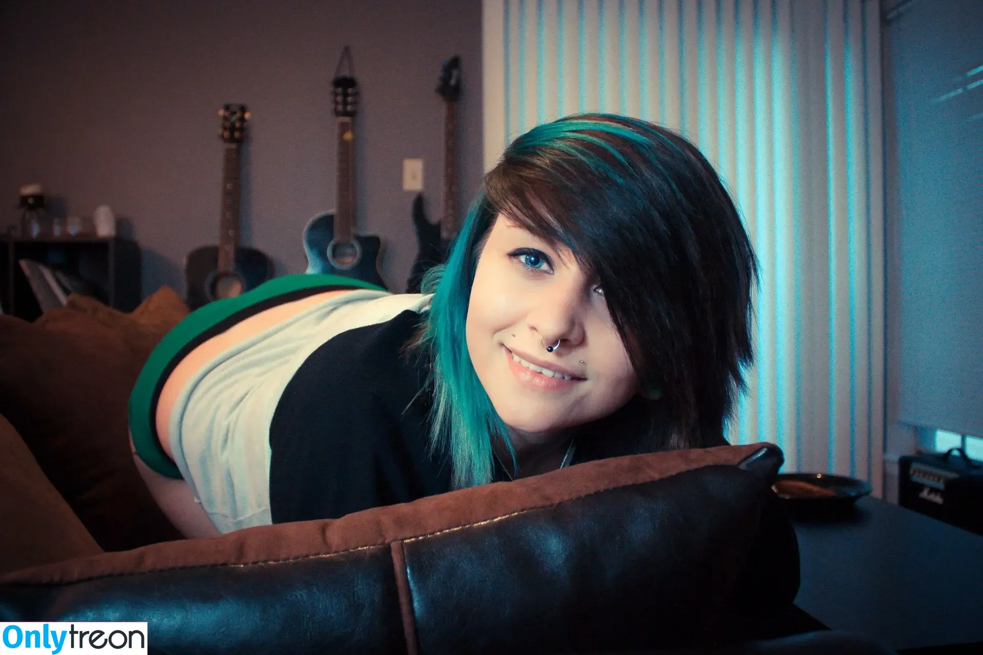 Chalkmoon nude photo #0140 (Chalkdabs / Chalksuicide / chalkxmoon)