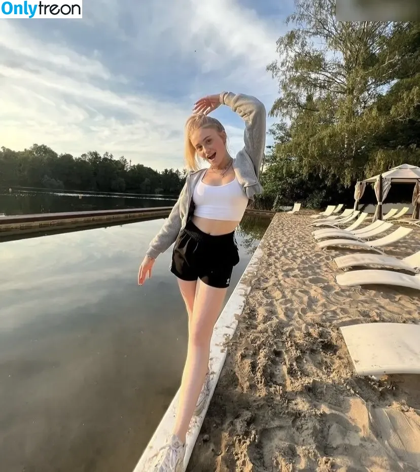 Chanajk nude photo #0016 (chanajk_)