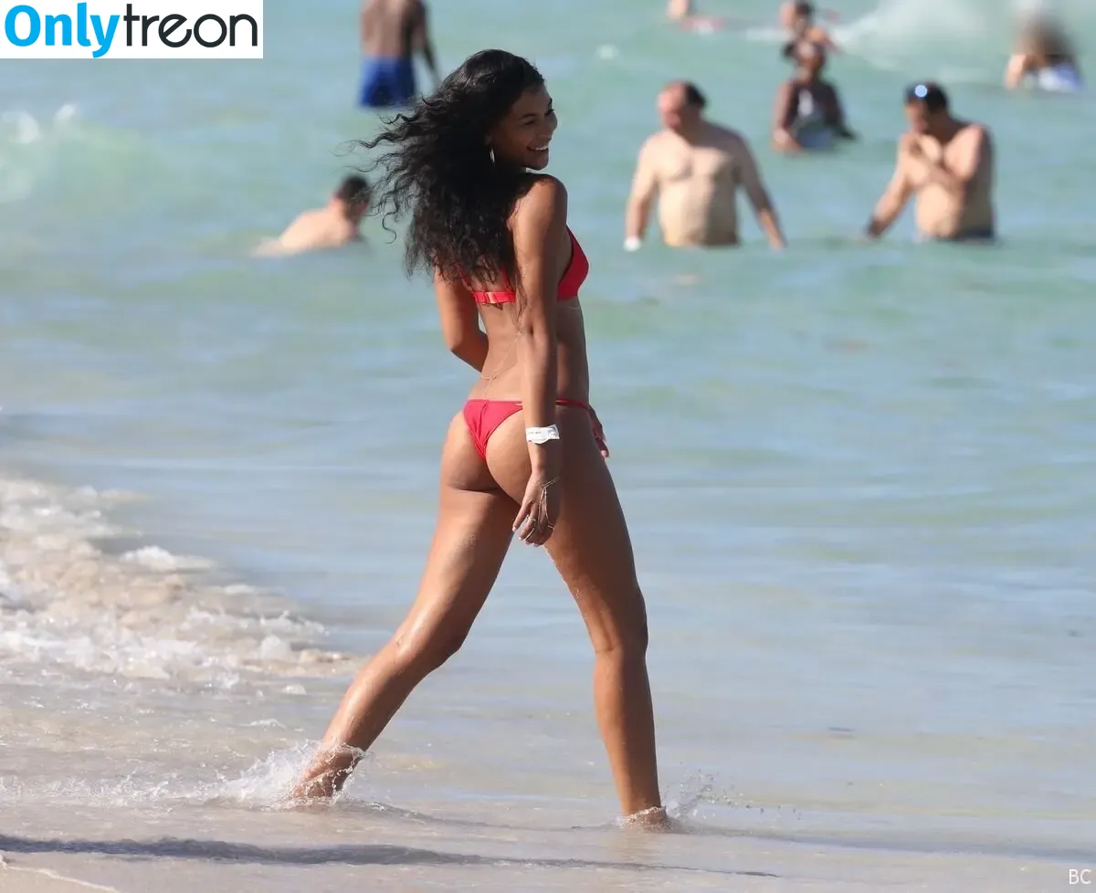 Chanel Iman nude photo #0017 (chaneliman)