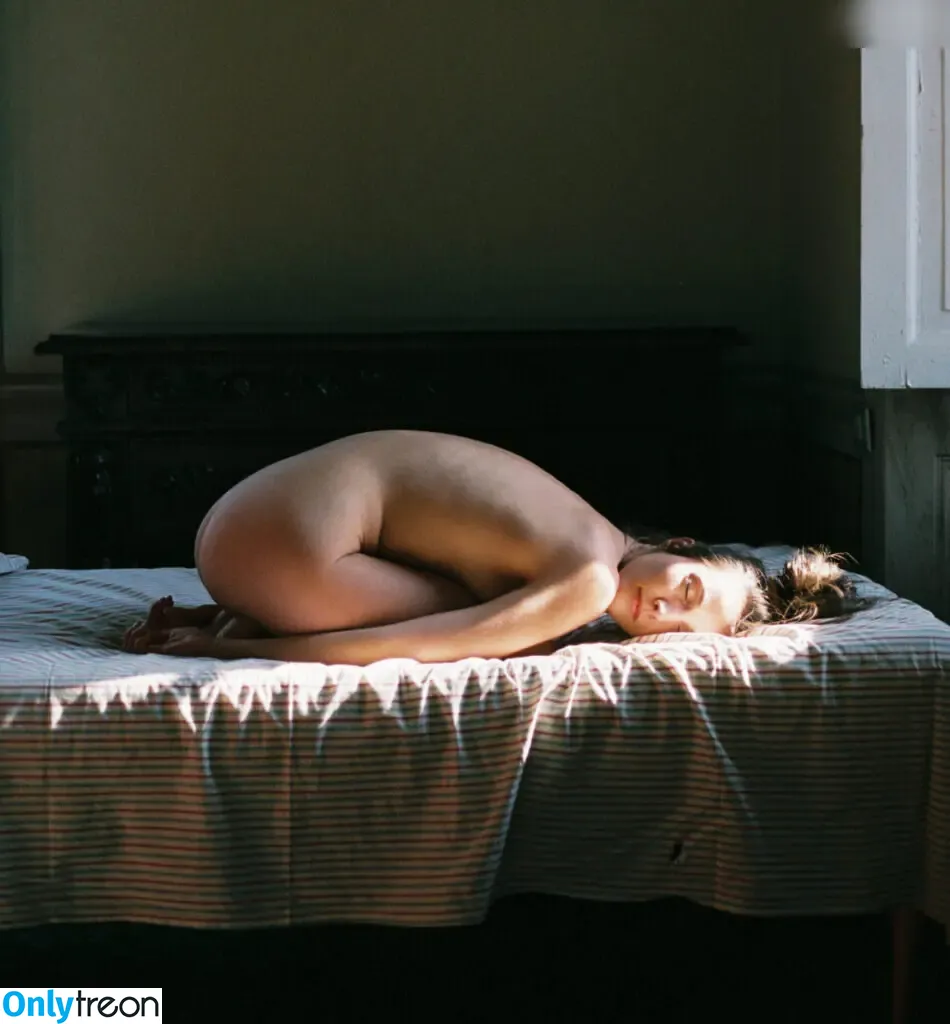 Chantal Convertini nude photo #0016 (Chantal Convertini)