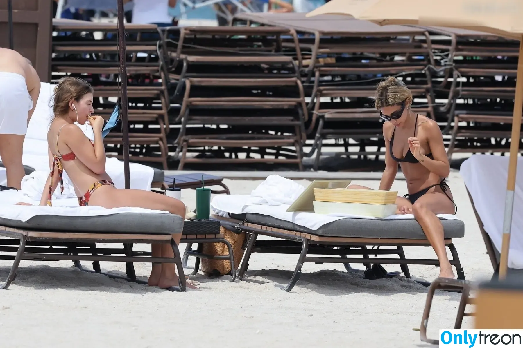 Chantel Jeffries nude photo #2446 (Ceejay the DJ / ChantelJeffries)