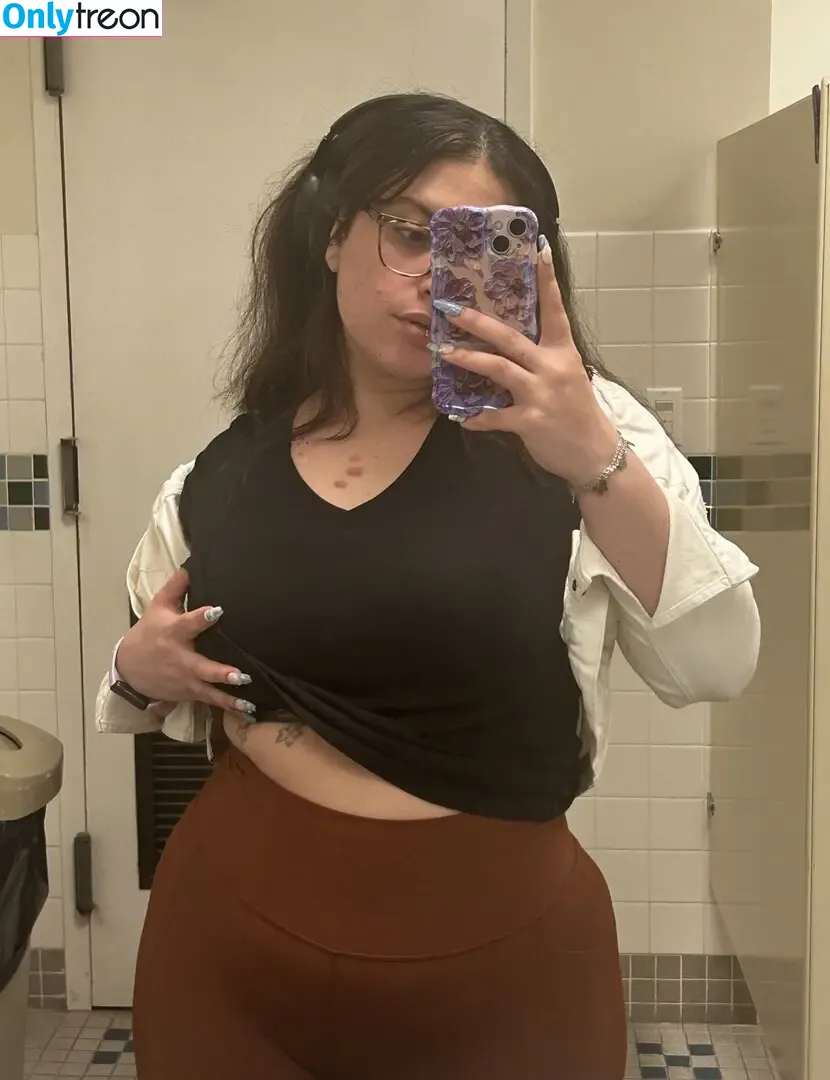 Chaos Fae Ari nude photo #0031 ($AriRoya / afaeded / afghanican / chaos.fae / spiceelatina_)