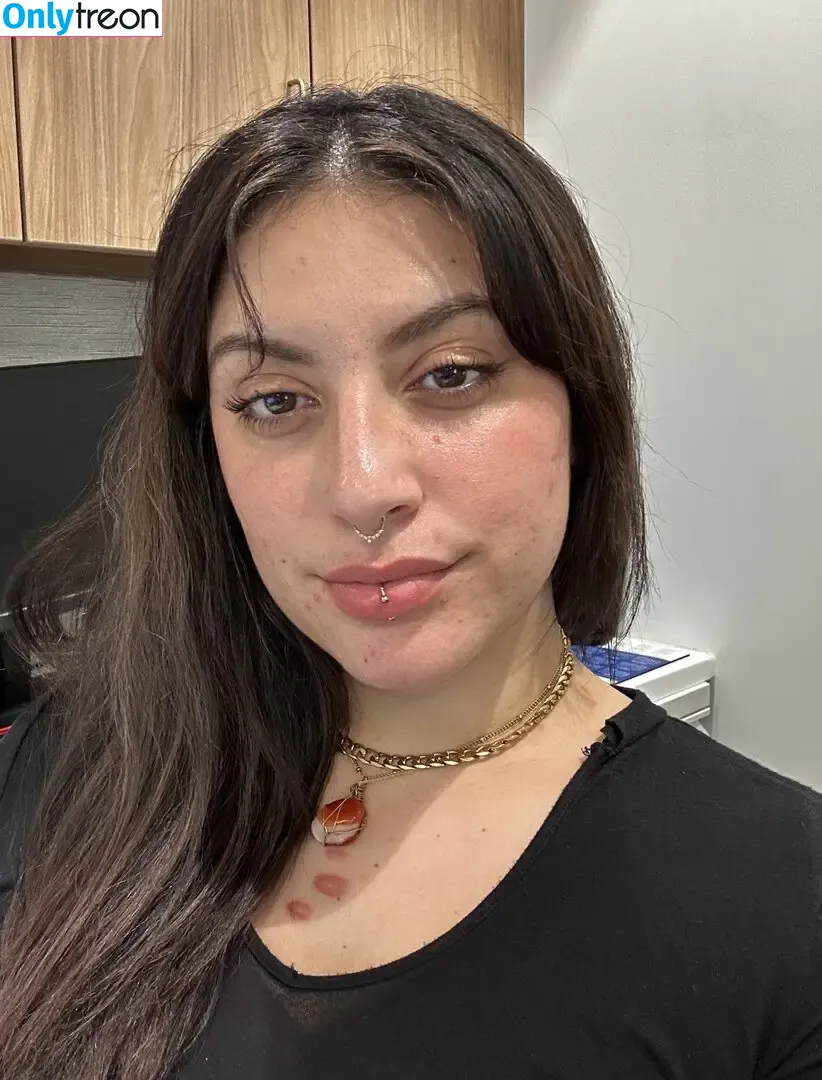 Chaos Fae Ari nude photo #0036 ($AriRoya / afaeded / afghanican / chaos.fae / spiceelatina_)