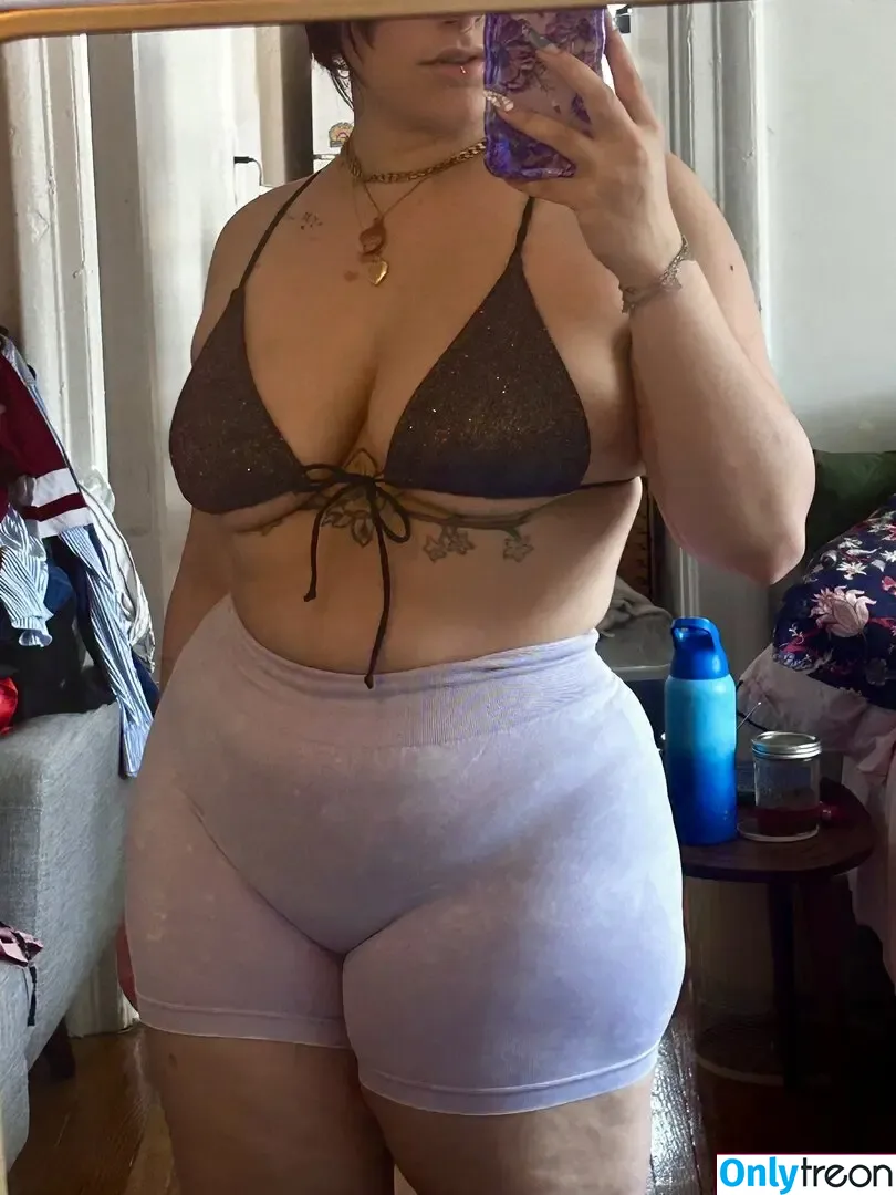 Chaos Fae Ari nude photo #0048 ($AriRoya / afaeded / afghanican / chaos.fae / spiceelatina_)