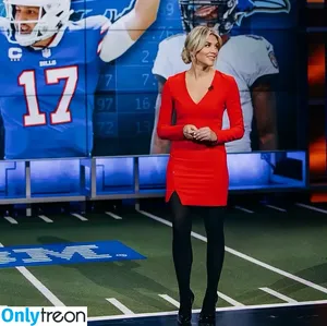 Charissa Thompson / Sportscaster / charissajthompson nude photo #0026