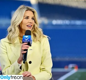 Charissa Thompson / Sportscaster / charissajthompson nude photo #0051
