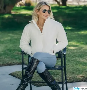 Charissa Thompson / Sportscaster / charissajthompson nude photo #0052