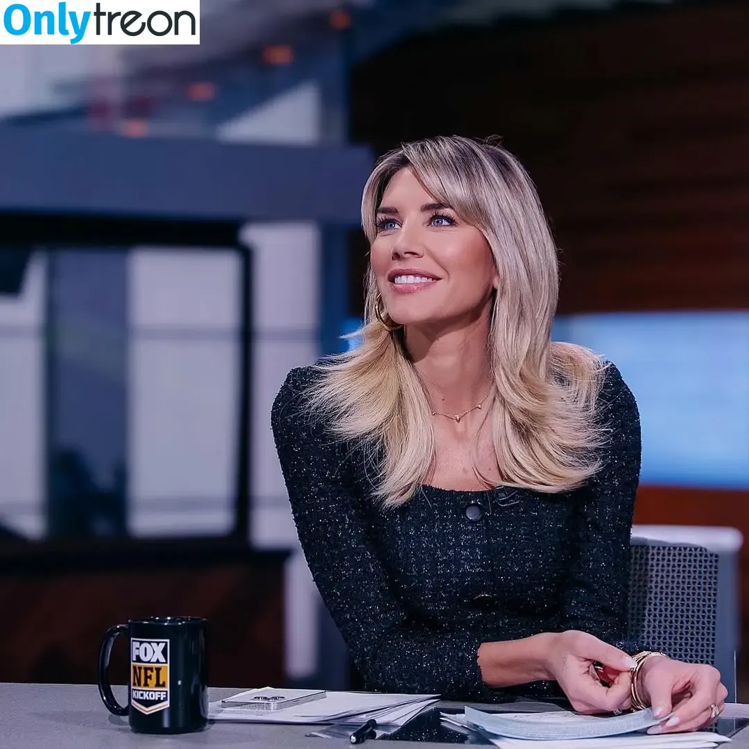 Charissa Thompson nude photo #0072 (Sportscaster / charissajthompson)