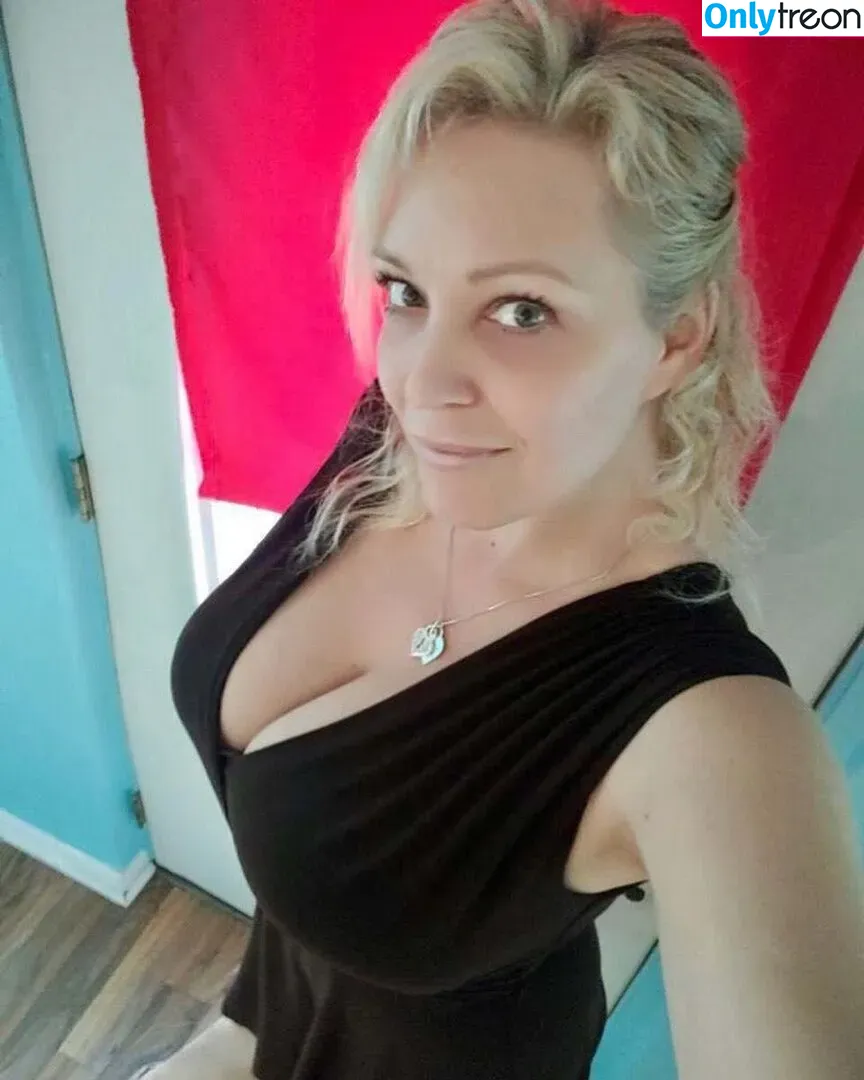 Charlee Chase nude photo #0037 (charlee_chase / charlee_chase_official_fanpage)