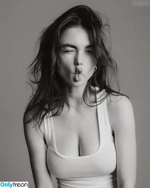 Charleen Weiss / charleenweiss nude photo #0212