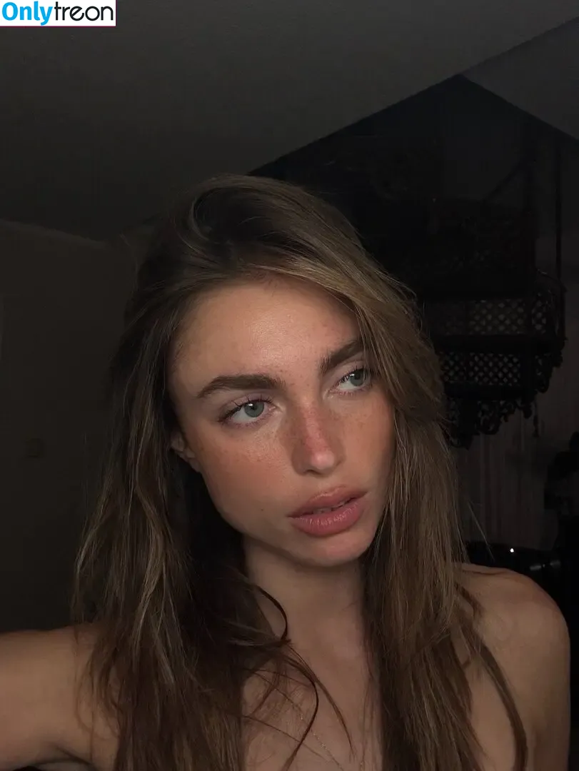 Charleen Weiss nude photo #0529 (charleenweiss)