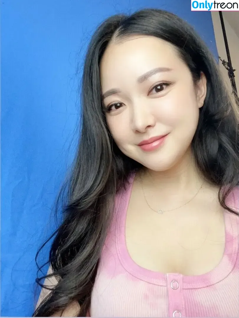 Charlet Chung nude photo #0027 (charletchung)
