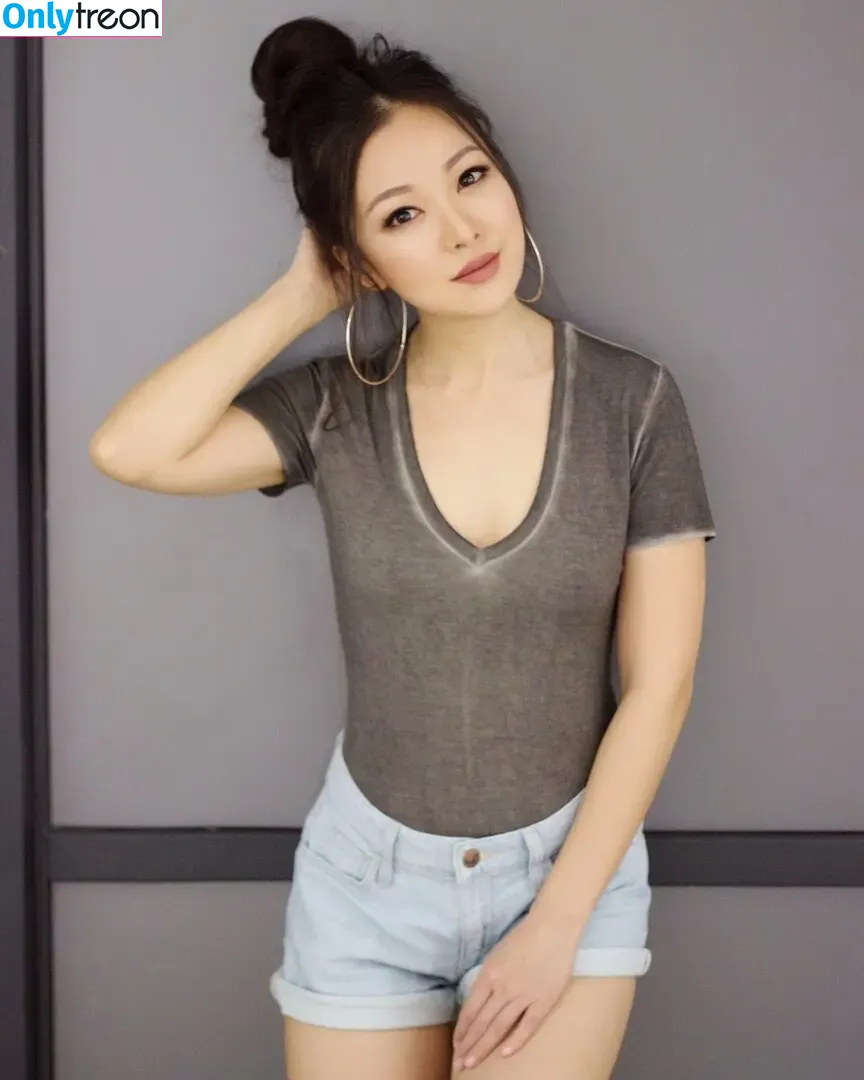 Charlet Chung nude photo #0036 (charletchung)