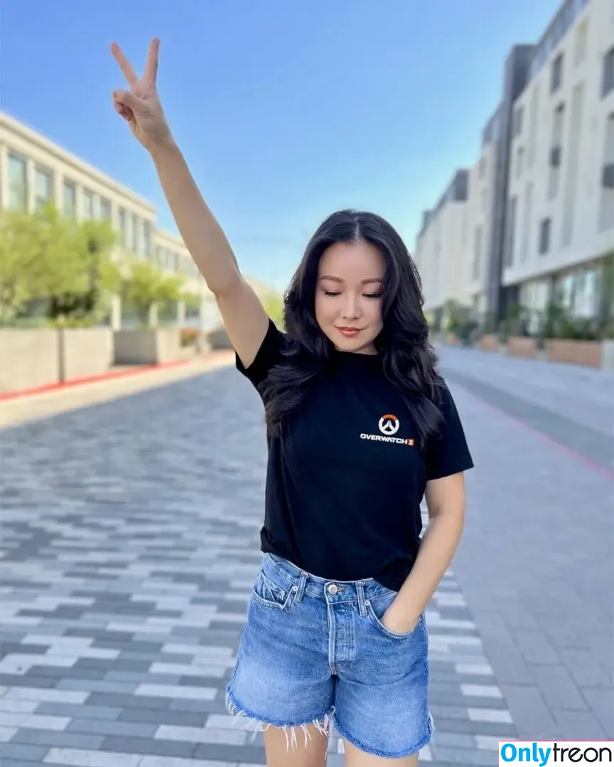 Charlet Chung nude photo #0041 (charletchung)