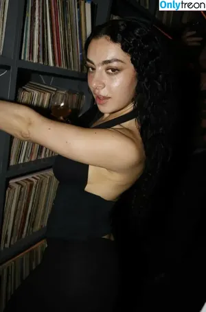 Charli XCX / charli_xcx / charlignarly nude photo #1230