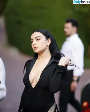 Charli XCX / charli_xcx / charlignarly nude photo #1267