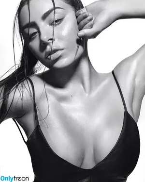 Charli XCX / charli_xcx / charlignarly nude photo #1367