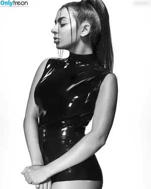 Charli XCX / charli_xcx / charlignarly nude photo #1368