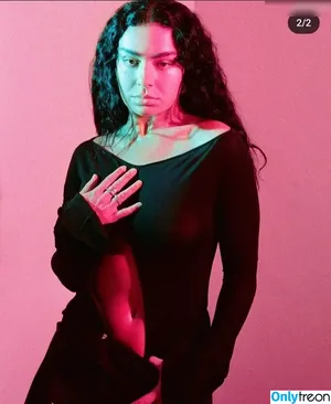 Charli XCX / charli_xcx / charlignarly nude photo #1410
