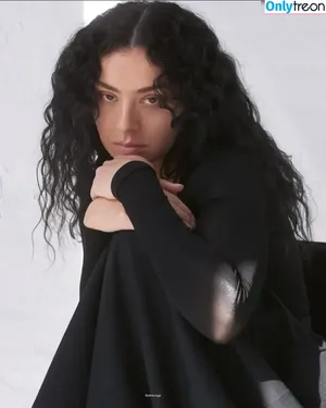 Charli XCX / charli_xcx / charlignarly nude photo #1471