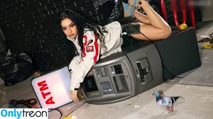 Charli XCX / charli_xcx / charlignarly nude photo #1512