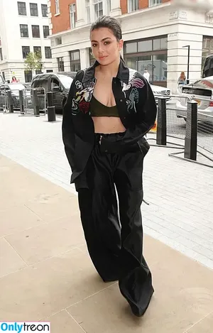 Charli XCX / charli_xcx / charlignarly nude photo #1522