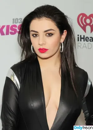 Charli XCX / charli_xcx / charlignarly nude photo #1531