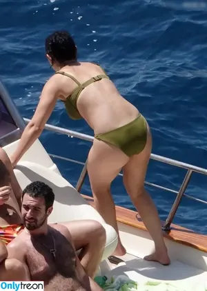Charli XCX / charli_xcx / charlignarly nude photo #1562