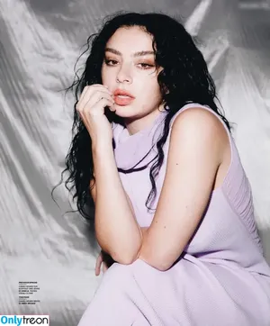 Charli XCX / charli_xcx / charlignarly nude photo #1600