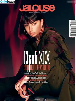 Charli XCX / charli_xcx / charlignarly nude photo #1644