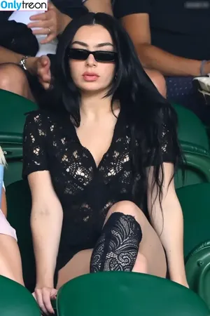 Charli XCX / charli_xcx / charlignarly nude photo #1681