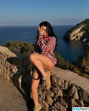 Charli XCX / charli_xcx / charlignarly nude photo #1711