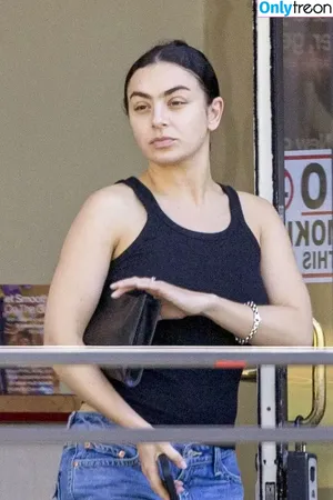 Charli XCX / charli_xcx / charlignarly nude photo #1775