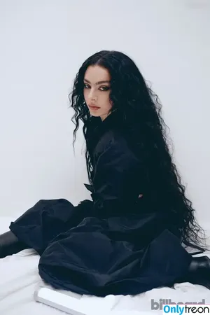 Charli XCX / charli_xcx / charlignarly nude photo #1783
