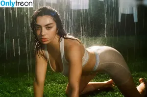 Charli XCX / charli_xcx / charlignarly nude photo #1794