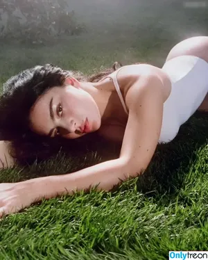 Charli XCX / charli_xcx / charlignarly nude photo #1799