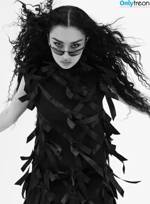 Charli XCX / charli_xcx / charlignarly nude photo #1850
