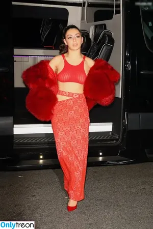 Charli XCX / charli_xcx / charlignarly nude photo #1867