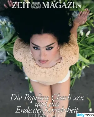 Charli XCX / charli_xcx / charlignarly nude photo #1877