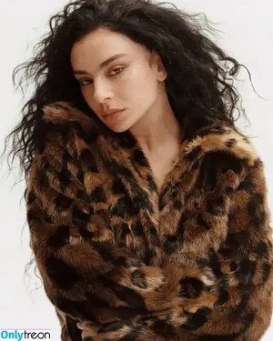 Charli XCX / charli_xcx / charlignarly nude photo #1890