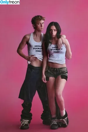 Charli XCX / charli_xcx / charlignarly nude photo #1917