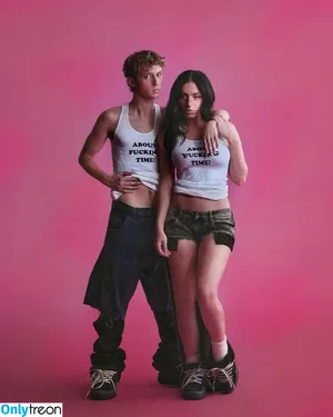 Charli XCX / charli_xcx / charlignarly nude photo #1925