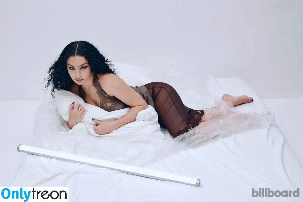 Charli XCX nude photo #1782 (charli_xcx / charlignarly)