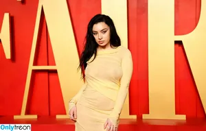 Charli XCX / charli_xcx / charlignarly nude photo #2019