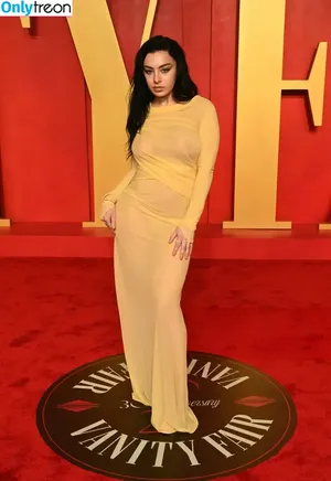 Charli XCX / charli_xcx / charlignarly nude photo #2020